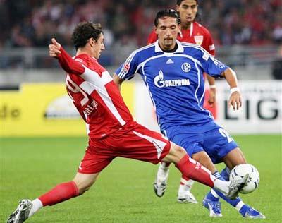 对中场的控 对中场的控