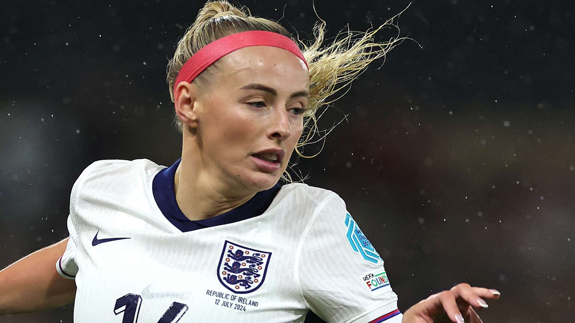 而在与西班 而在与西班